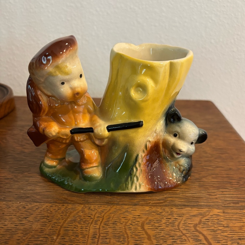 ⭐️VINTAGE DAVY CROCKETT CERAMIC PLANTER